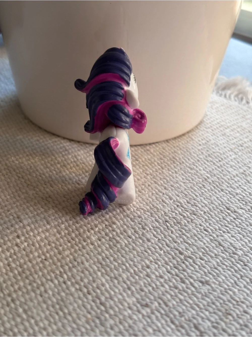 My Little Pony 2” Friendship is Magic blind bag Rarity figure.